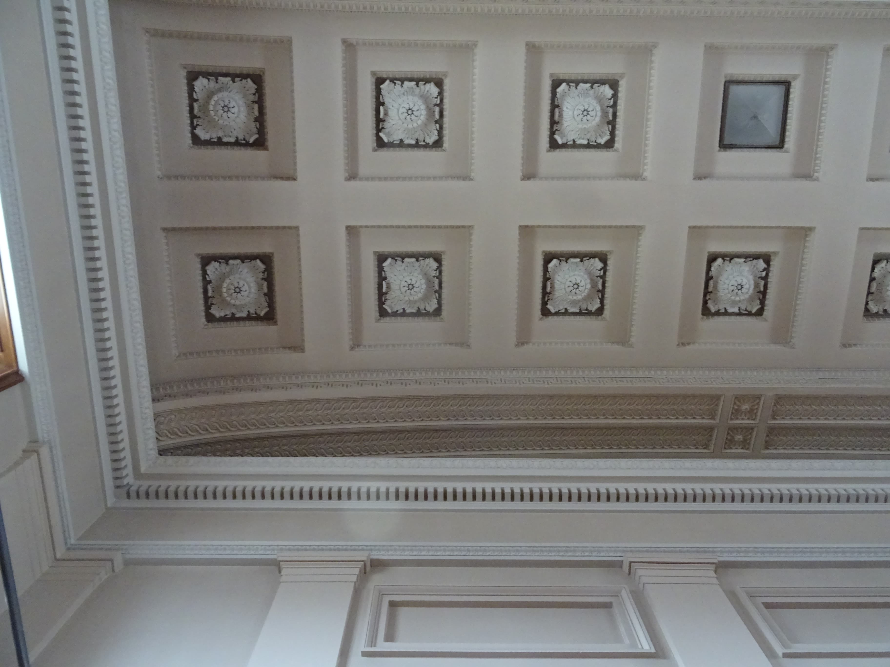 white decorative ceiling  